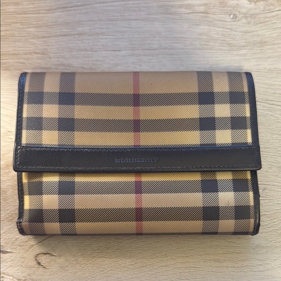 Burberry Checkered Wallet - Picture 1 of 11